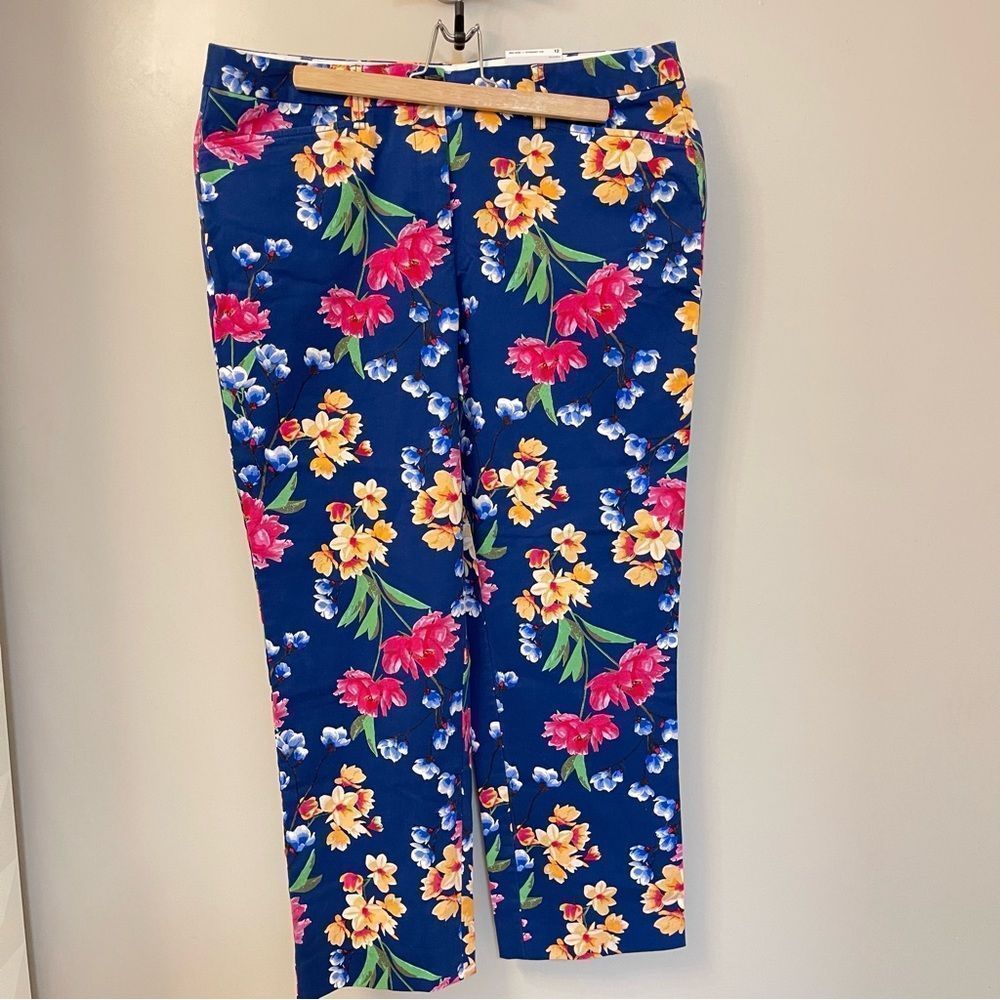 COPY - Lands End NWT Women’s Flower Straight Leg Stretch Pants Sz 12